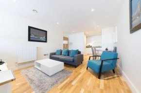 Cosy Two Bed Serviced Accommodation in Tower Bridge London Bridge - Perfect for Long Stay, Business, Leisure and Relocations